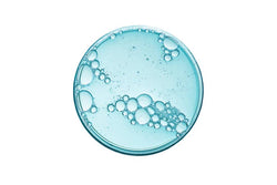 <p><strong>0,5 % Salicylsäure</strong> </p><p> öllösliche BHA, die follikuläre Pfropfen beseitigt und Entzündungen reduziert</p>